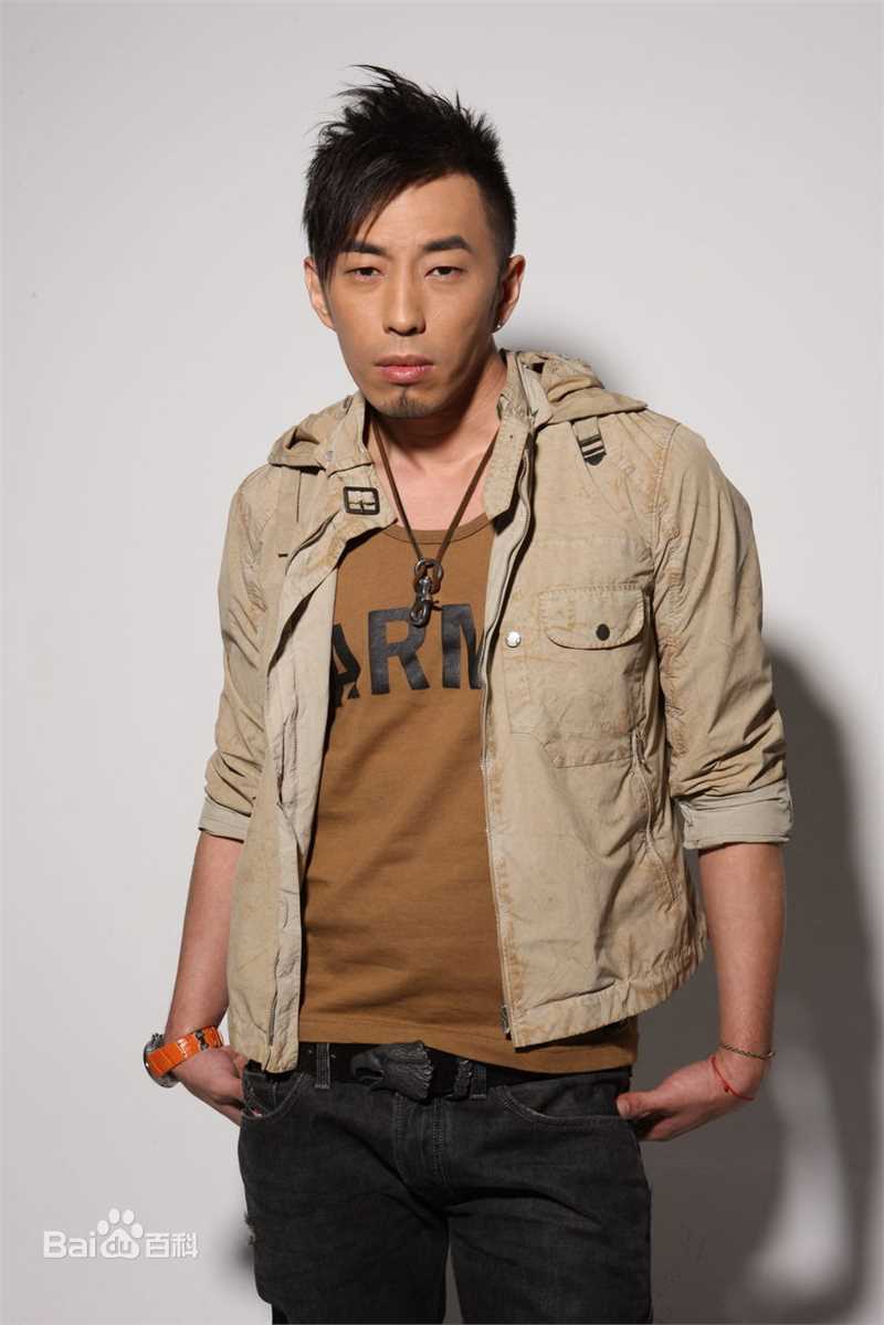 邹少官(HOWARD)最新壁纸