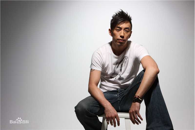 邹少官(HOWARD)最新壁纸