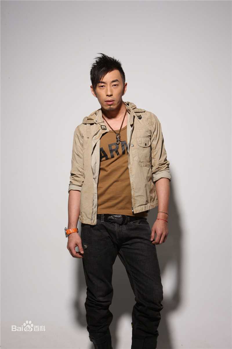 邹少官(HOWARD)最新壁纸