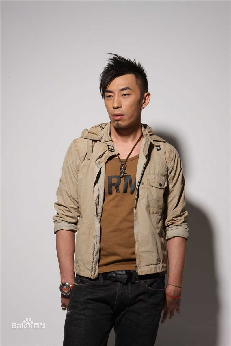 邹少官(HOWARD)最新壁纸