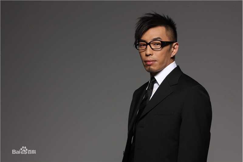 邹少官(HOWARD)最新壁纸