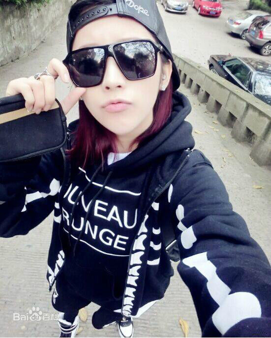 李颖(Mars)百变萝莉素颜照相册