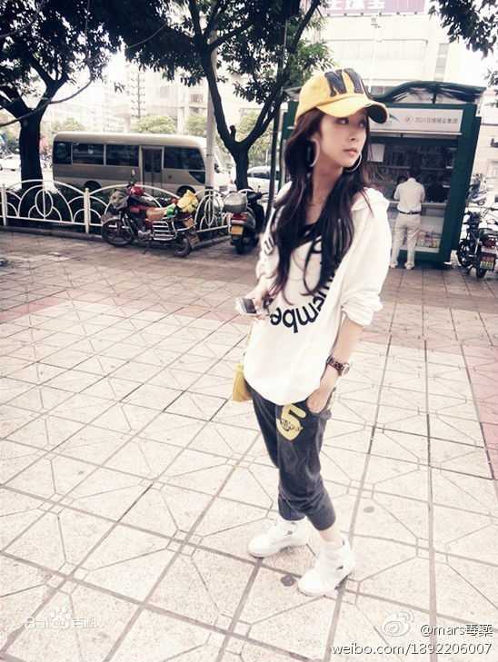 李颖(Mars)百变萝莉素颜照相册