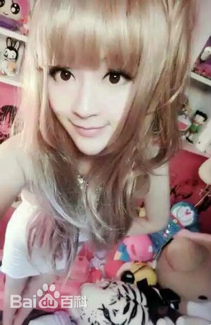 李颖(Mars)百变萝莉素颜照相册