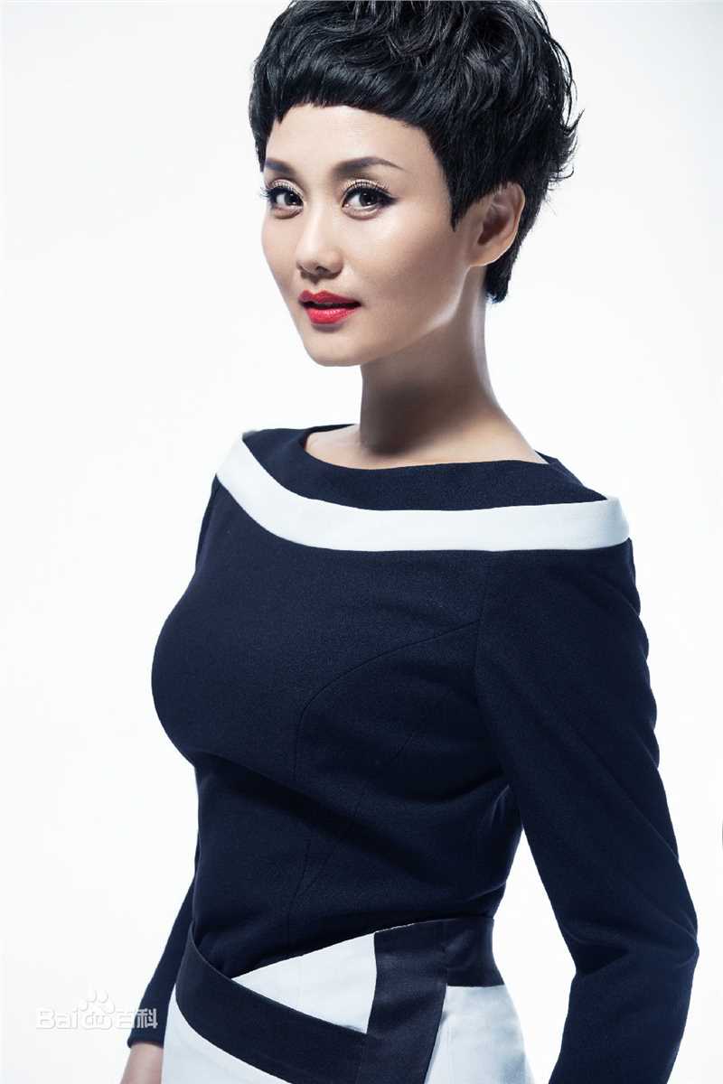 最新李颖性感图片