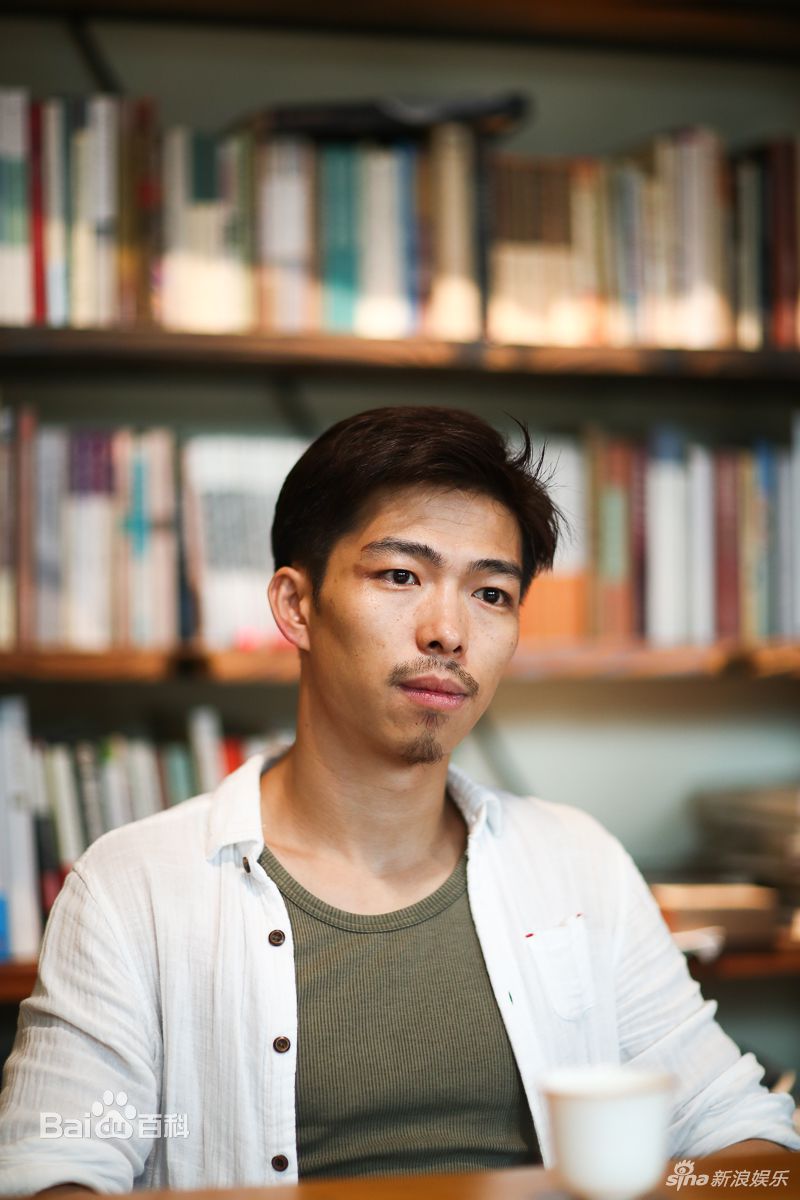 最优质章宇素颜照