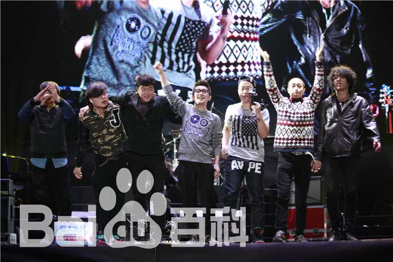 金志文(Kim Ji-mun（朝鲜语）)演出活动前后照片