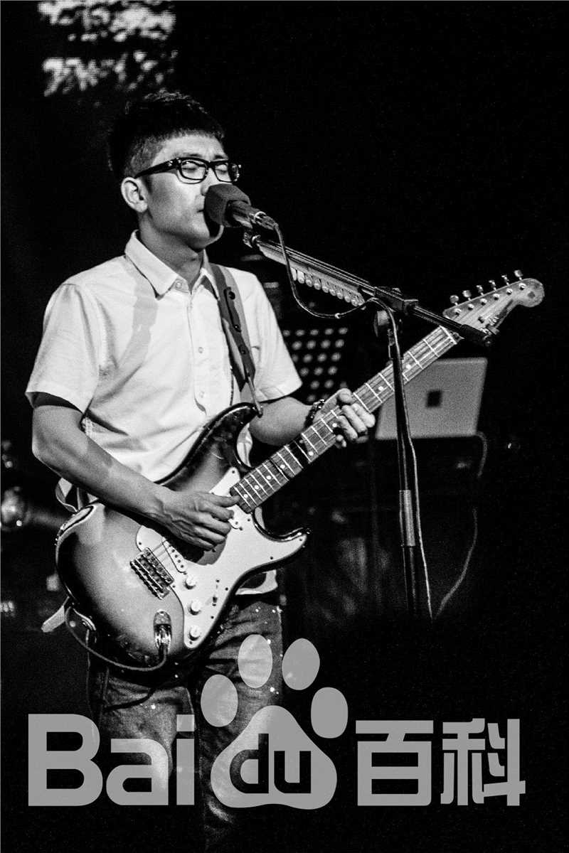 金志文(Kim Ji-mun（朝鲜语）)演出活动前后照片