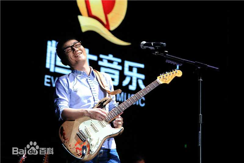 金志文(Kim Ji-mun（朝鲜语）)演出活动前后照片