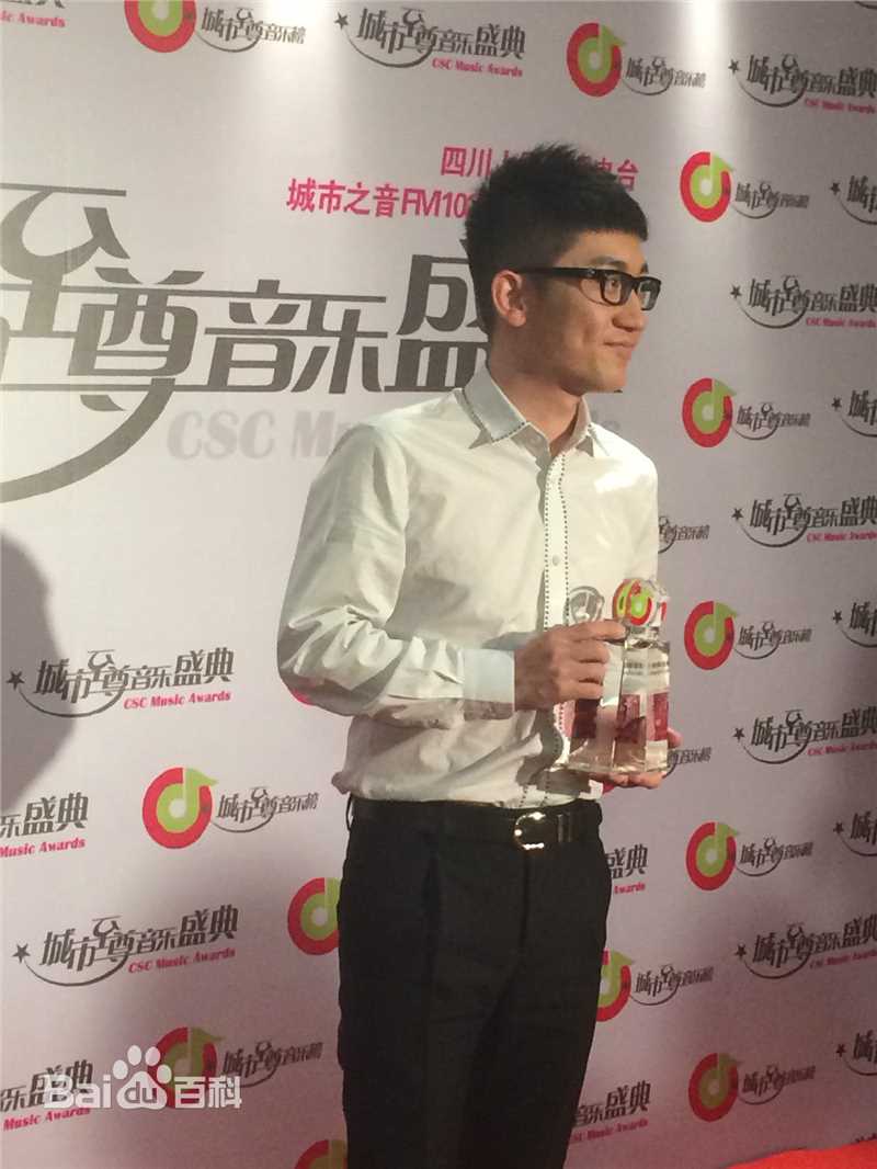 金志文(Kim Ji-mun（朝鲜语）)演出活动前后照片