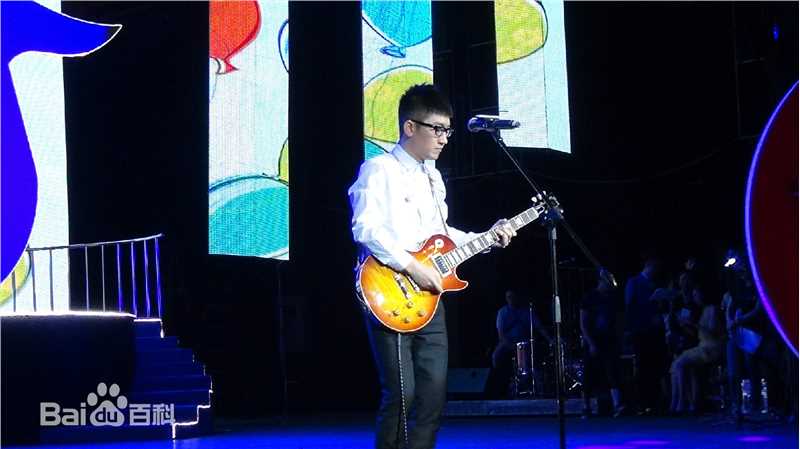 金志文(Kim Ji-mun（朝鲜语）)演出活动前后照片