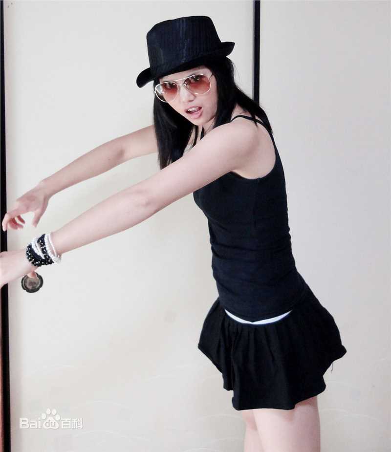 杨婷霸王舞者前后照片