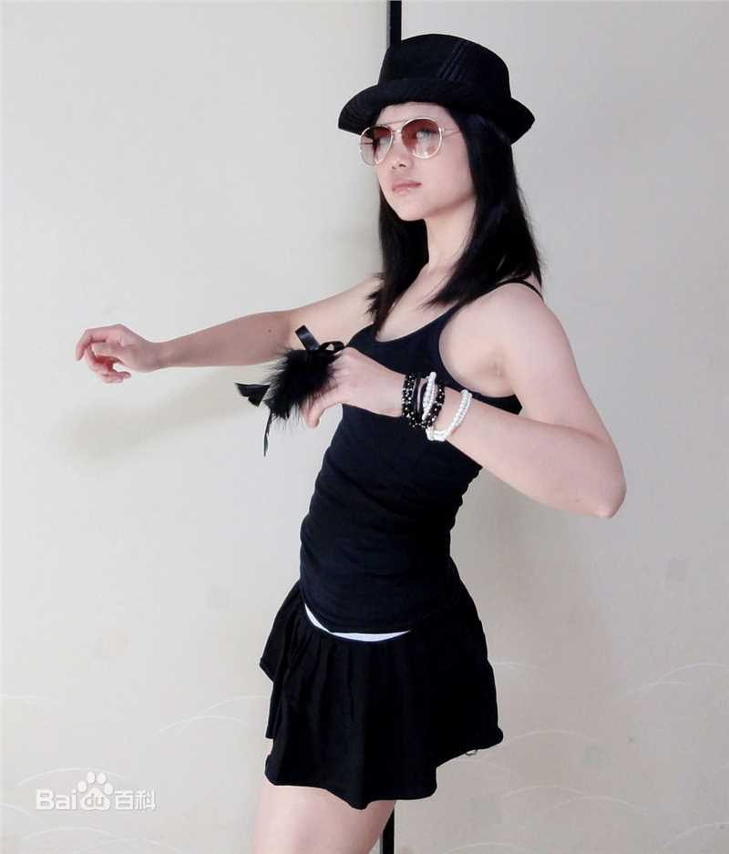 杨婷霸王舞者前后照片