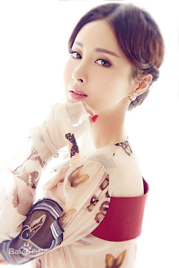 王若心(mika)时尚大片素颜照相册