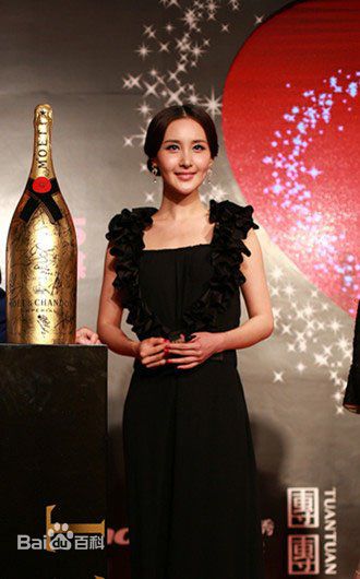 王若心(mika)时尚大片素颜照相册