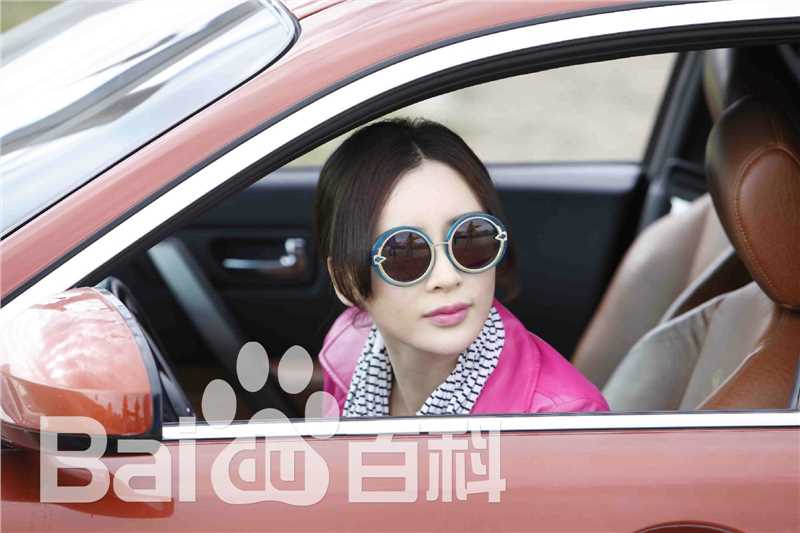 高清杨舒婷在电影《超萌英雄》中的图集