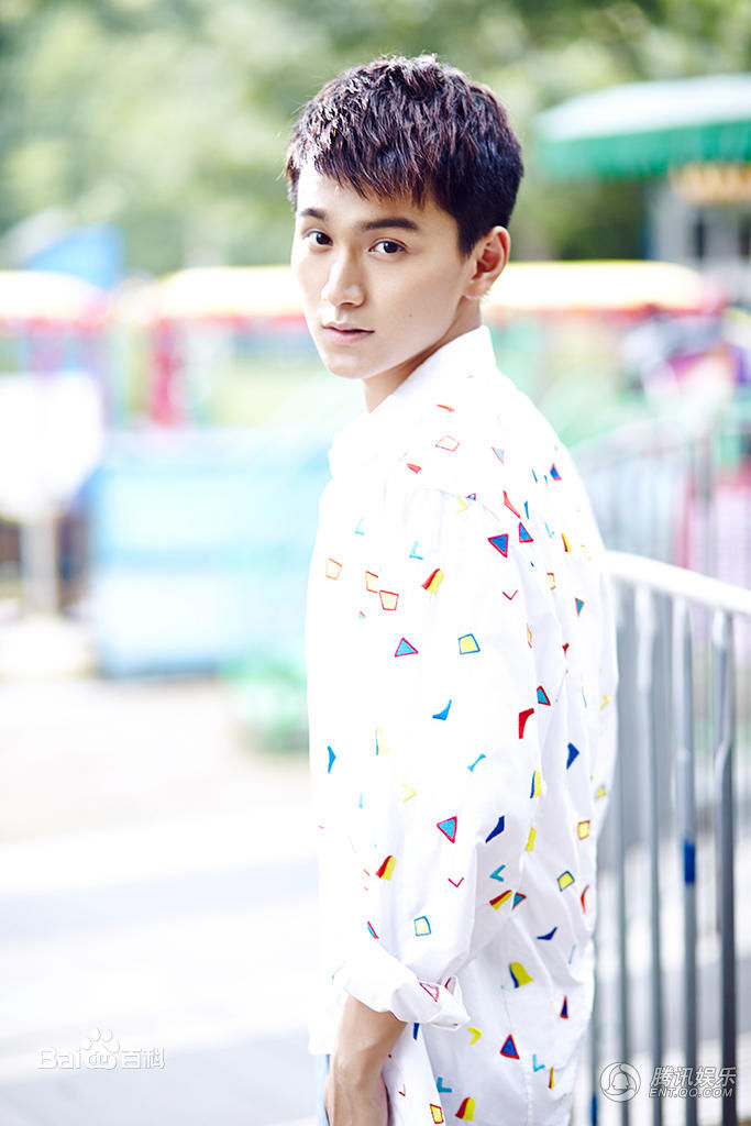 丁宇佳最优质春日相册