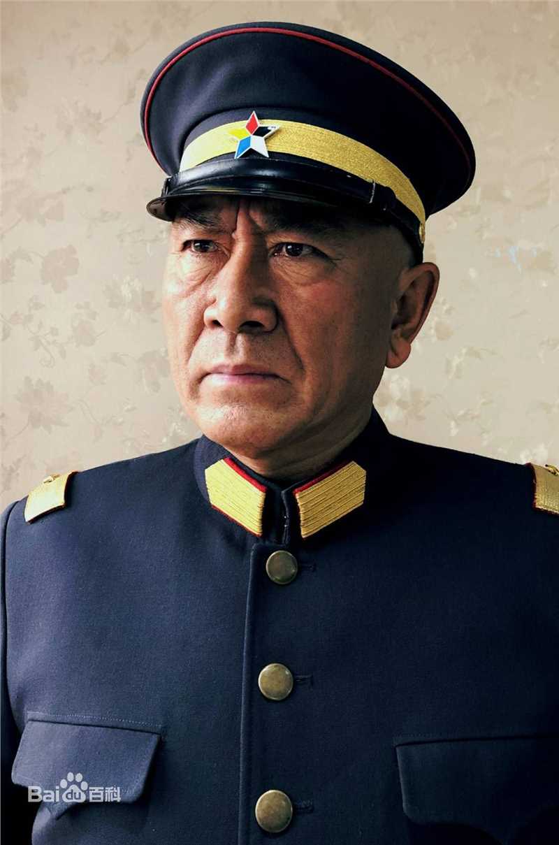 李振起.1.82.适合帝王.盟主.掌门人.军伐.司令.将军等素颜照相册