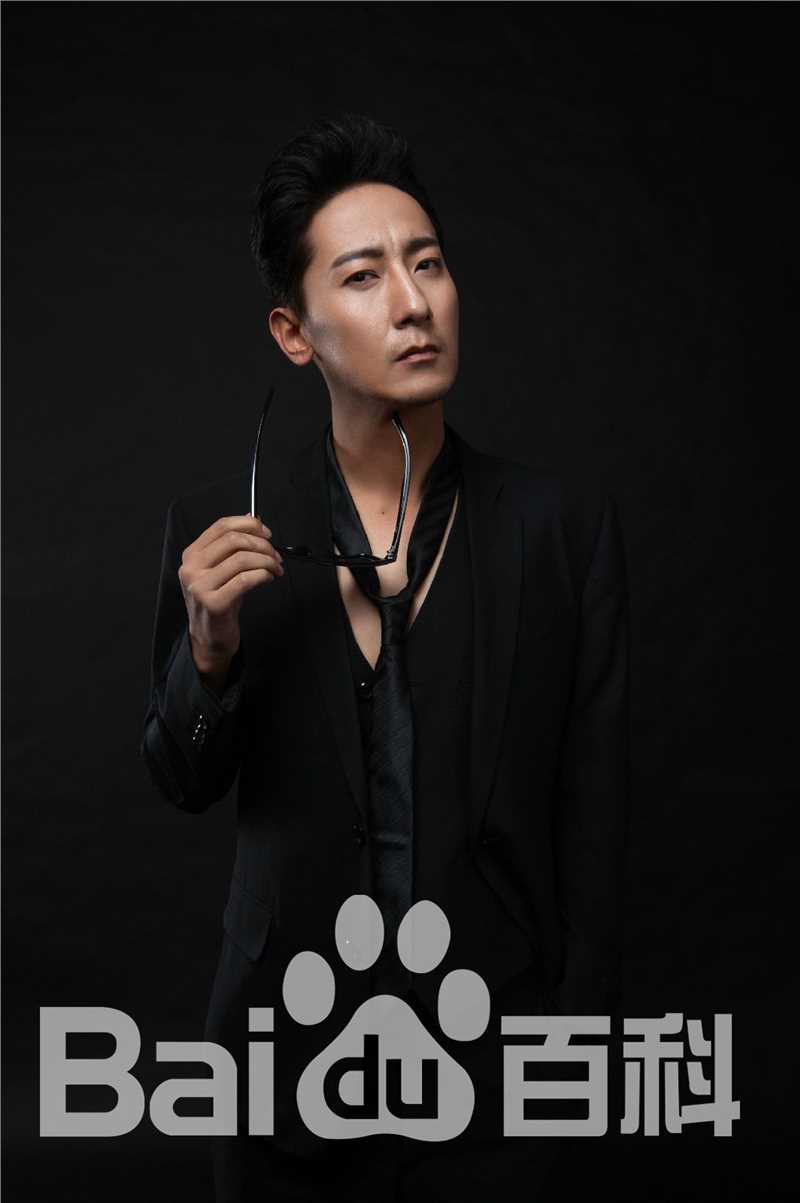 阿旺仁青艺术照生活照