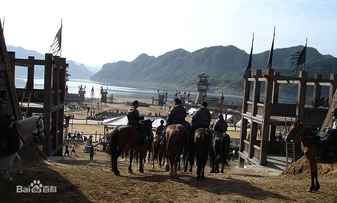 毛荣工作现场前后照片