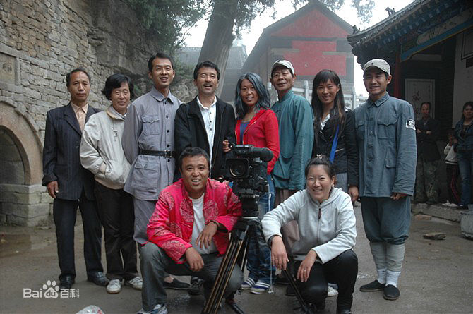 毛荣工作现场前后照片