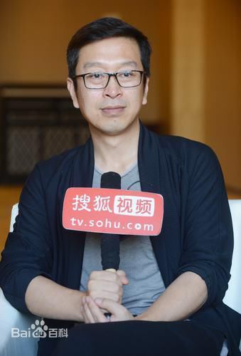 最新侯鸿亮性感图片