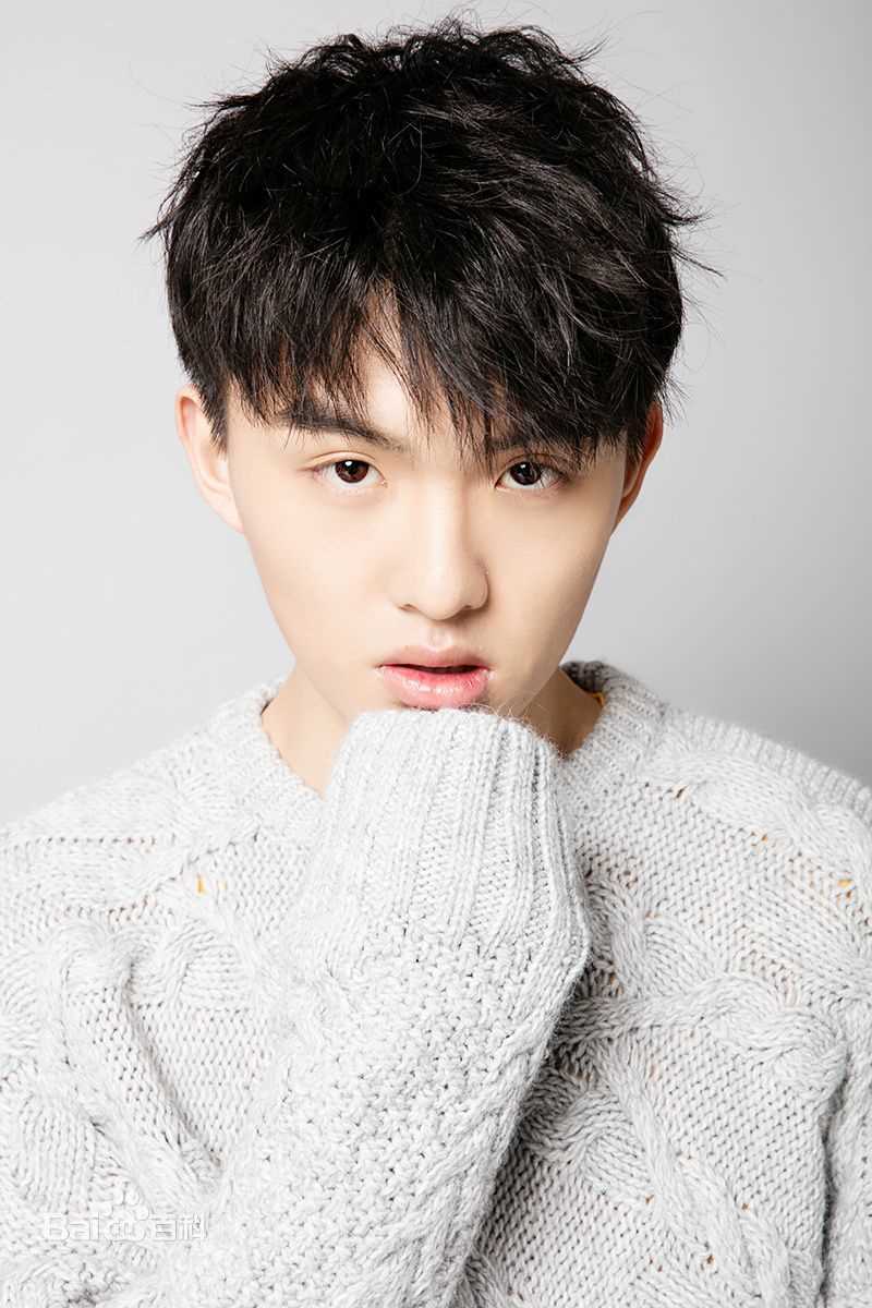 最新郑伟(Kevin·Z)性感图片