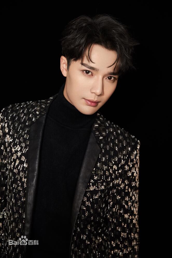 高清李岱昆性感图片