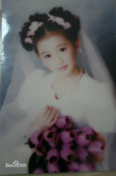 莫诗旎童年照前后照片