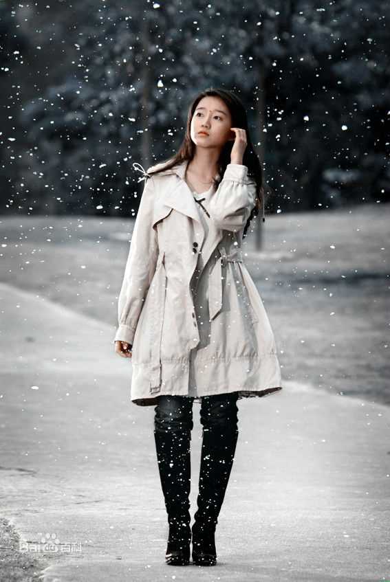 莫诗旎艺术照性感图片图集