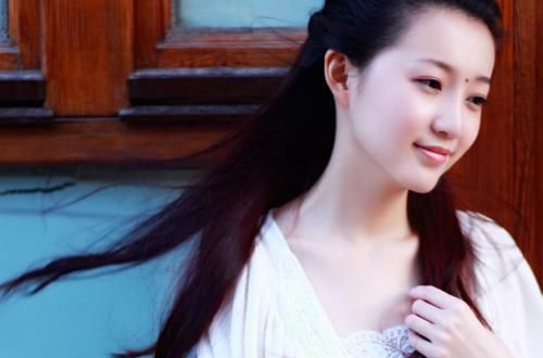 最新莫诗旎性感图片