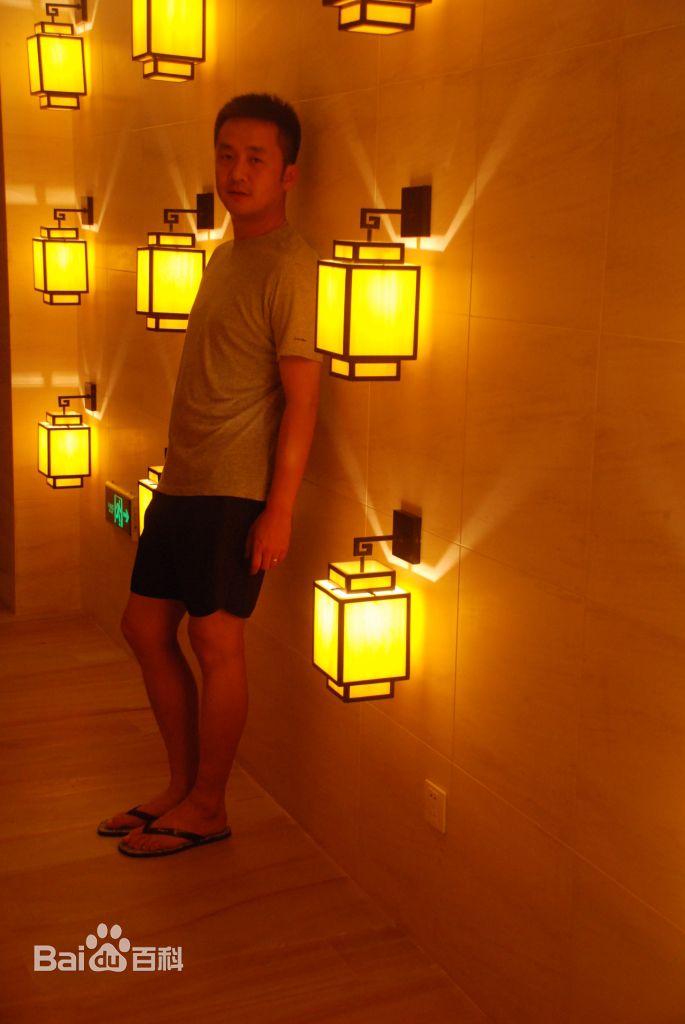 李坤霖高清图集