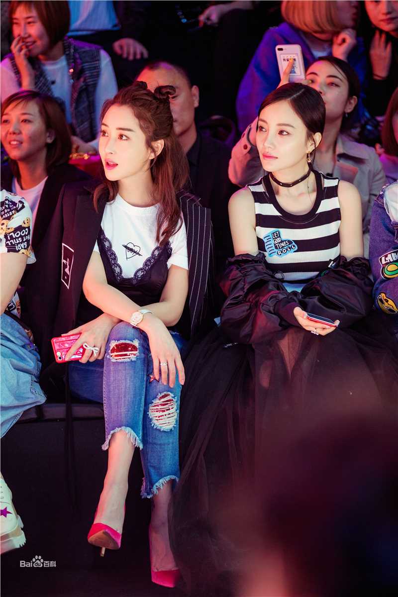 杜若溪(sunny)328LALABOBO秀壁纸壁纸