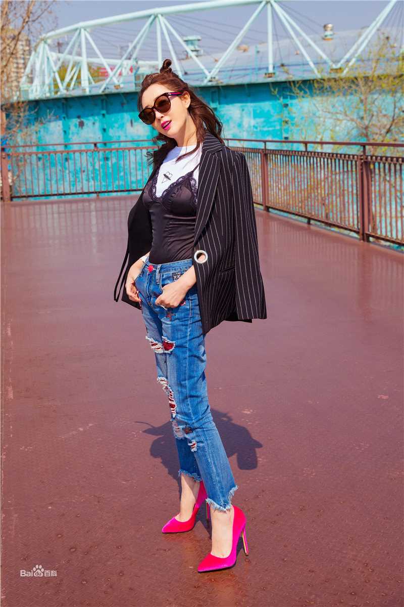 杜若溪(sunny)328LALABOBO秀壁纸壁纸