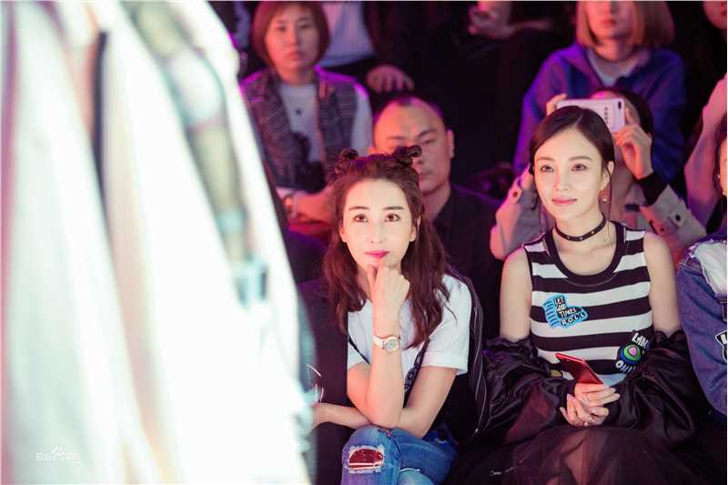 杜若溪(sunny)328LALABOBO秀壁纸壁纸