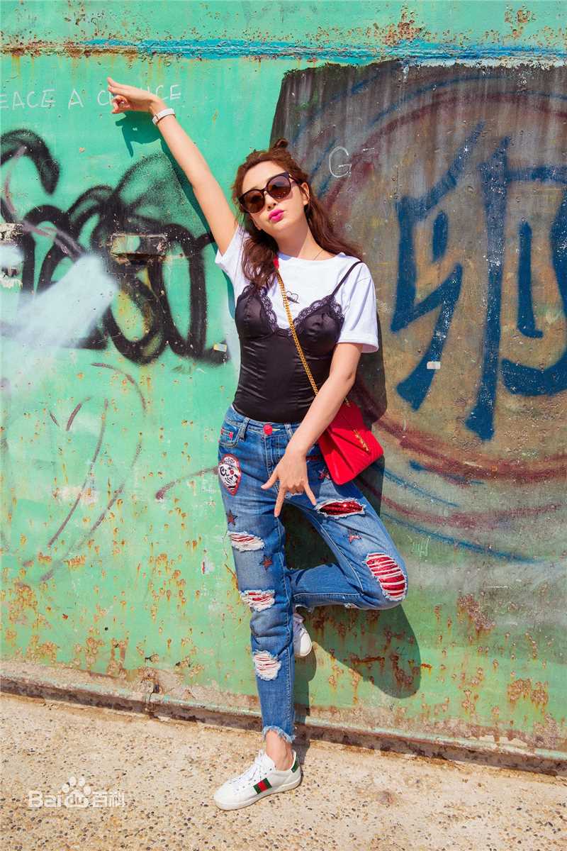 杜若溪(sunny)328LALABOBO秀壁纸壁纸