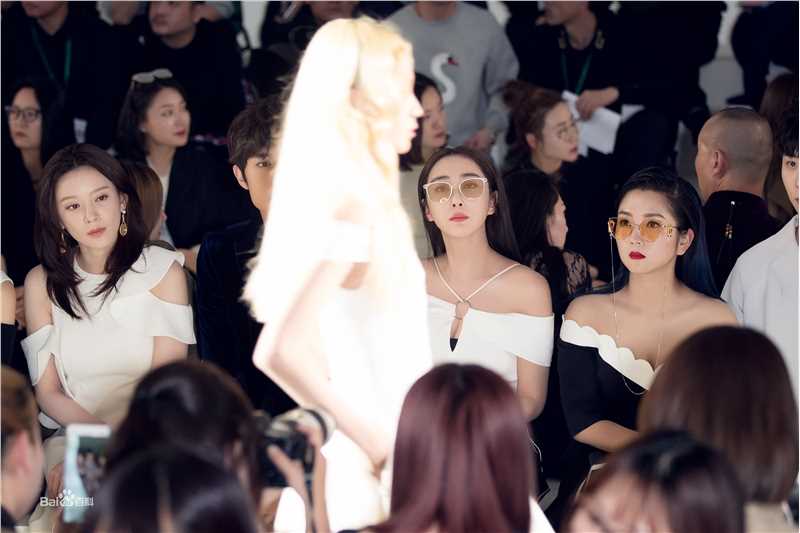 杜若溪(sunny)4.1YE'yYESIR秀图片图册