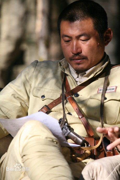 战卫华《金凤花开》高清剧照