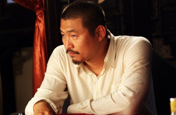 最优质战卫华素颜照