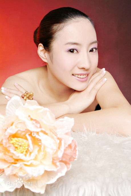 冯一非前后照片