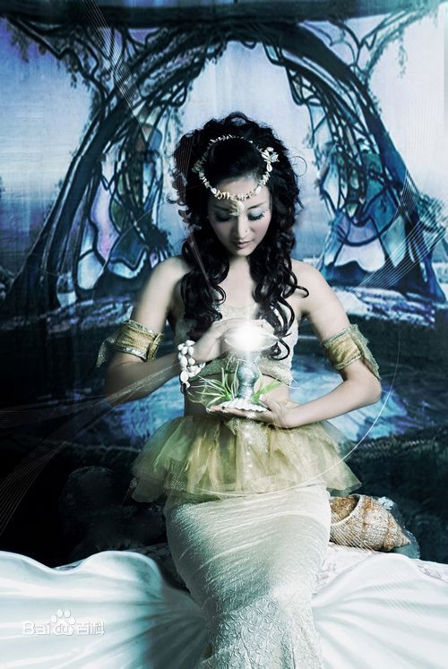 冯一非艺术照性感图片图集