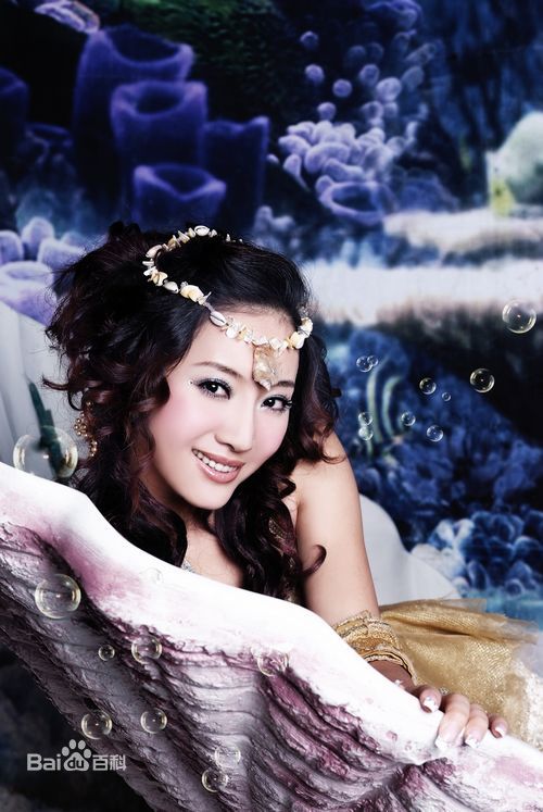 冯一非艺术照性感图片图集