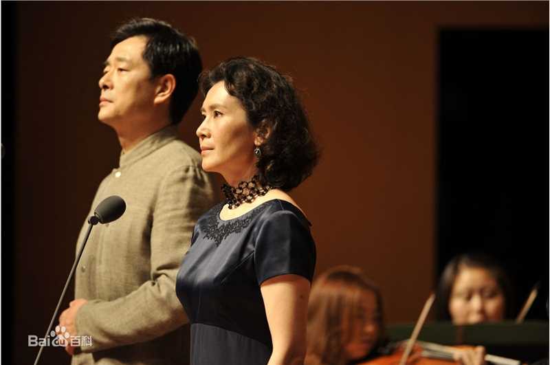 肖雄朗诵照片性感图片图集