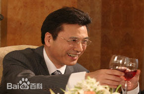 王华英生活工作照前后照片