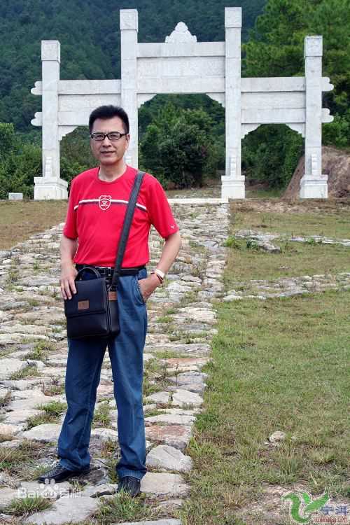 王华英生活工作照前后照片