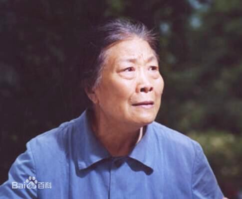 最新吕启凤性感图片