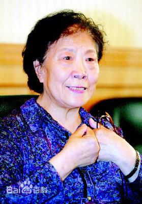 最新吕启凤性感图片