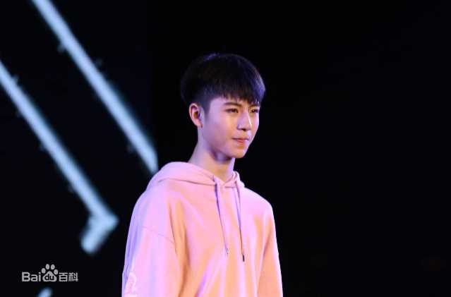 黄誉博(Robby)前后照片