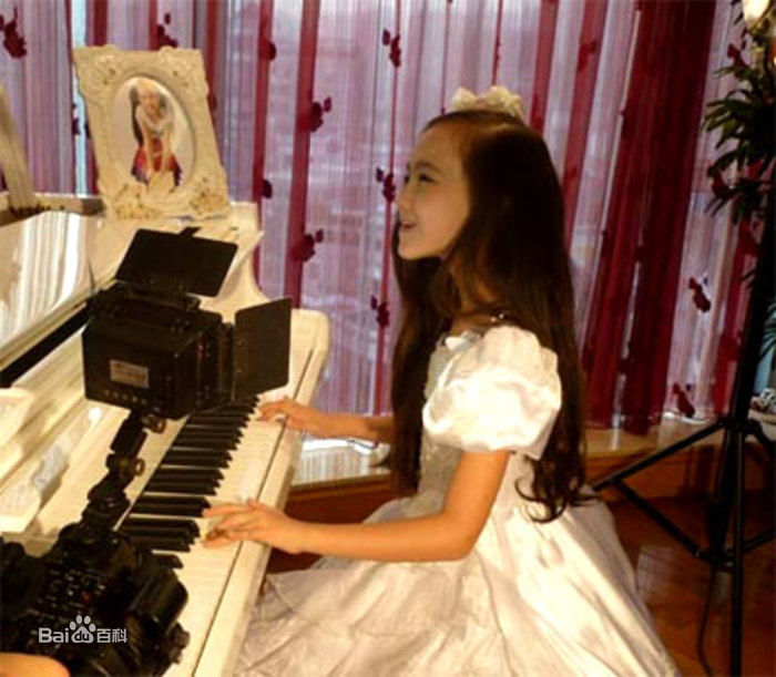 最优质香奈儿·辛普森(Xinel·Simpson)生活照