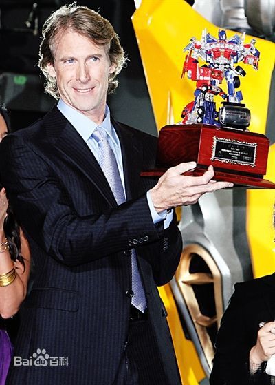 迈克尔·贝(Michael Bay)生活照前后照片